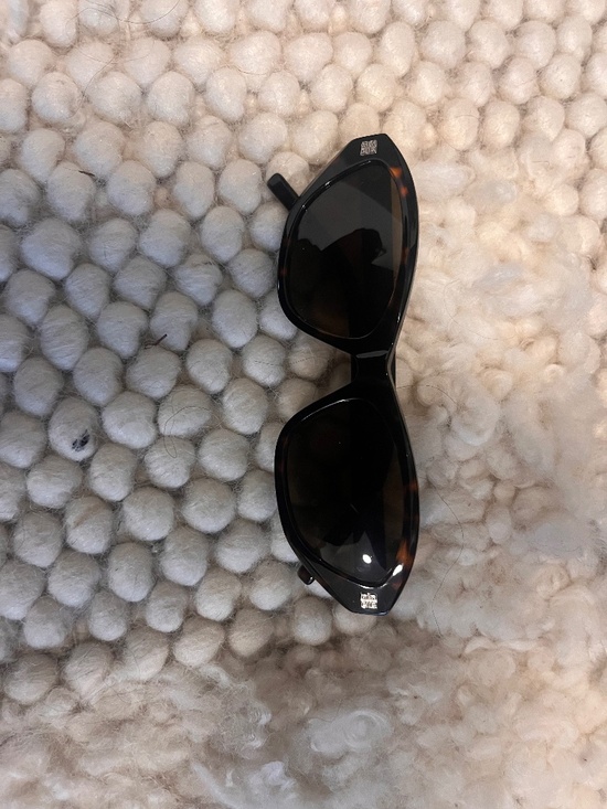 Givenchy GV Day Sunglasses in Havana brown